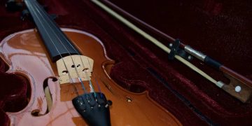 Fånga de harmoniska tonerna: Din guide för att köpa fiol online